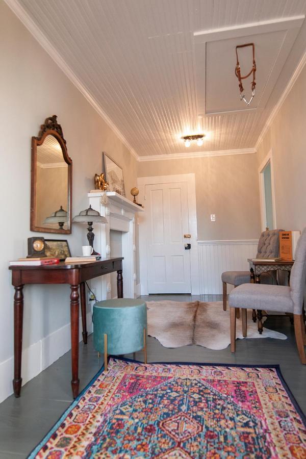 Dabbs Hotel Bed And Breakfast Llano Экстерьер фото