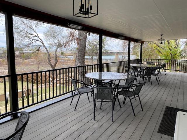 Dabbs Hotel Bed And Breakfast Llano Экстерьер фото