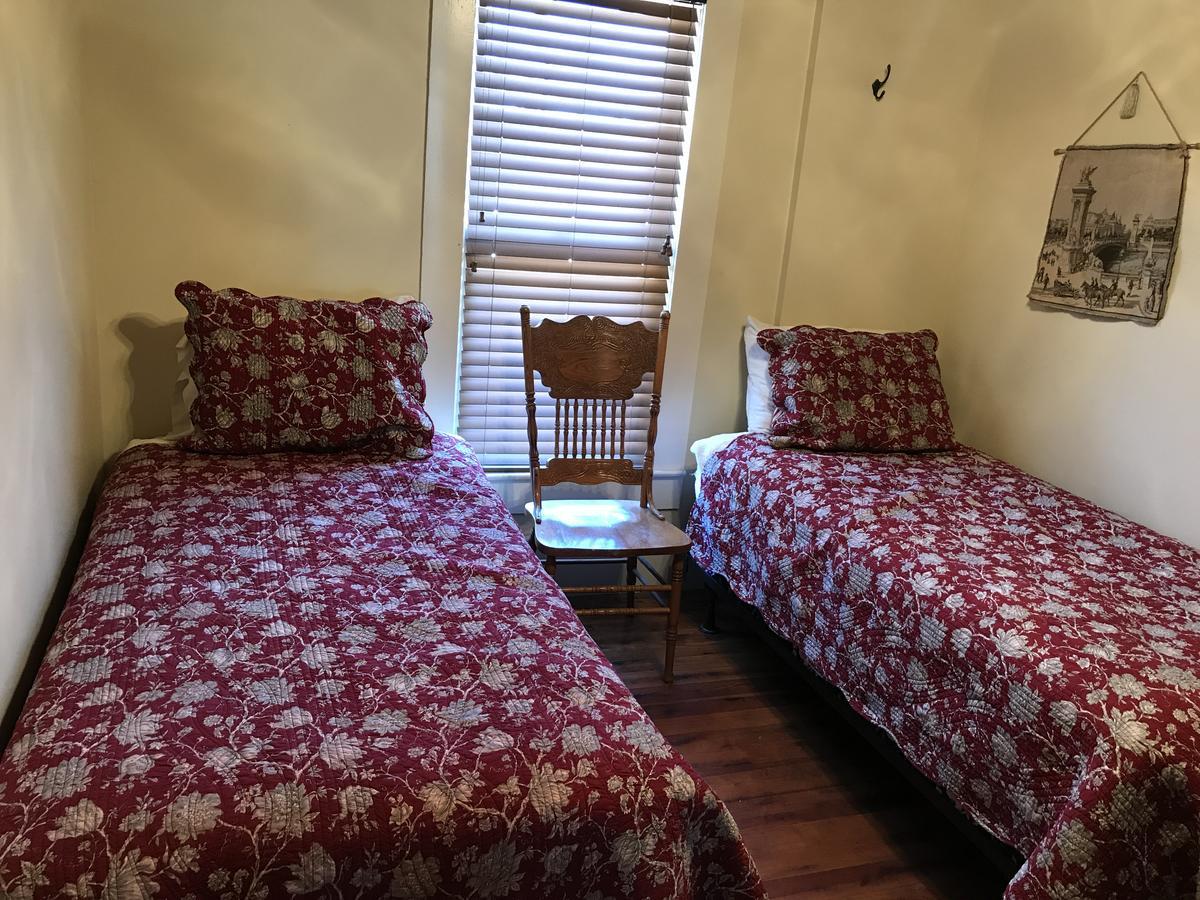 Dabbs Hotel Bed And Breakfast Llano Экстерьер фото