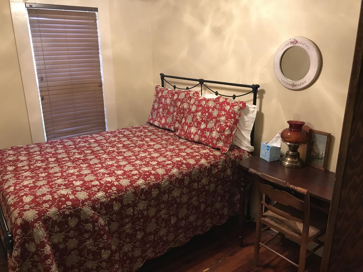 Dabbs Hotel Bed And Breakfast Llano Экстерьер фото